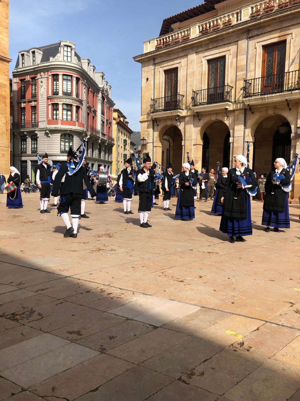Oviedo y Gijón